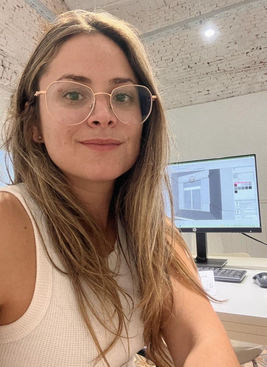 ARIANA LOCATELLI ARQ